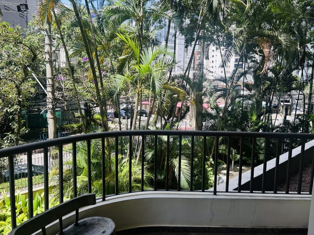 Apartamento com 170m² 4 quartos e 5 banheiros, à venda, no bairro Moema em São Paulo
