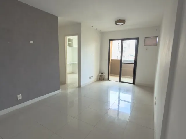 Apartamento 2 quartos e 2 banheiros, para alugar, no bairro Glória em Macaé