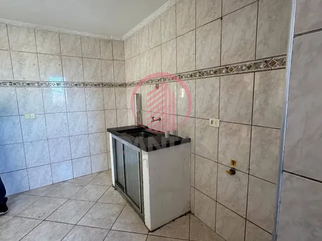 Apartamento 2 quartos e 1 banheiro, para alugar, no bairro Bandeiras em Osasco