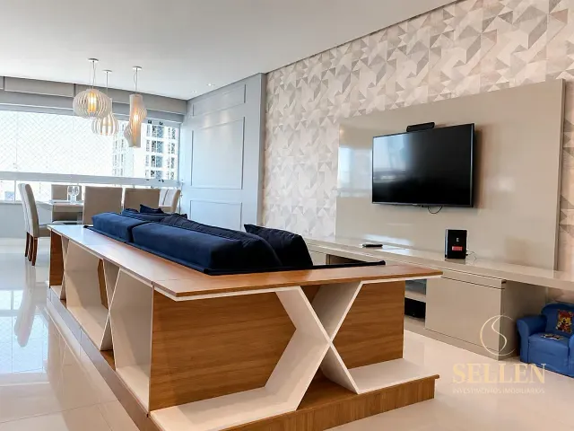 Apartamento 3 quartos e 2 banheiros, à venda ou para alugar, no bairro Centro em Balneário Camboriú