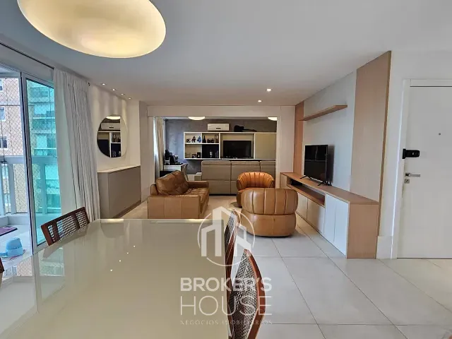 Apartamento com 180m² 4 quartos e 5 banheiros, à venda, no bairro Enseada do Suá em Vitória