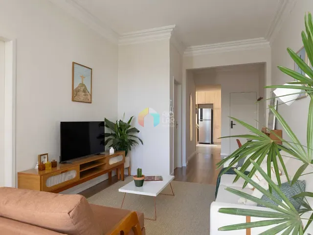 Apartamento com 84m² 2 quartos e 2 banheiros, à venda, no bairro Copacabana em Rio de Janeiro