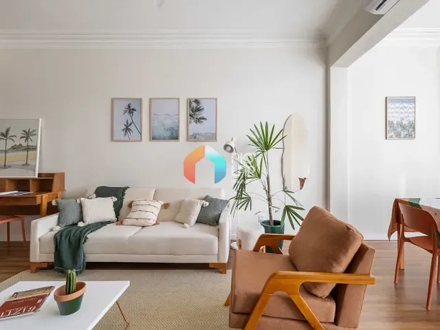Apartamento com 84m² 2 quartos e 2 banheiros, à venda, no bairro Copacabana em Rio de Janeiro
