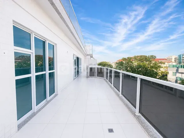 Apartamento 4 quartos e 5 banheiros, à venda, no bairro Recreio dos Bandeirantes em Rio de Janeiro
