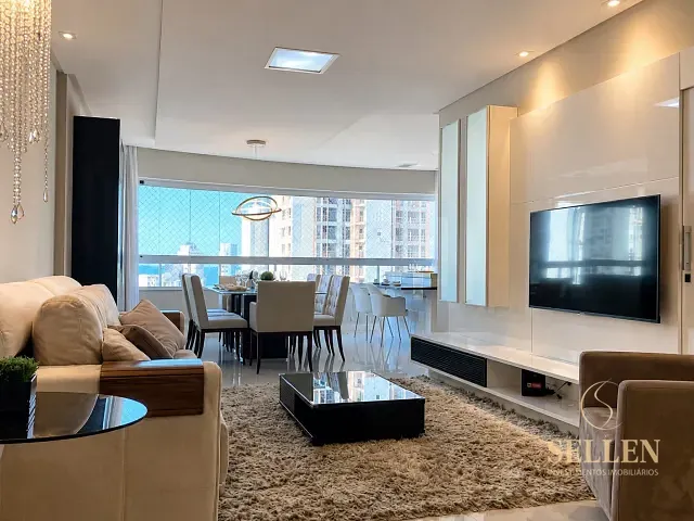 Apartamento 3 quartos e 2 banheiros, à venda ou para alugar, no bairro Centro em Balneário Camboriú
