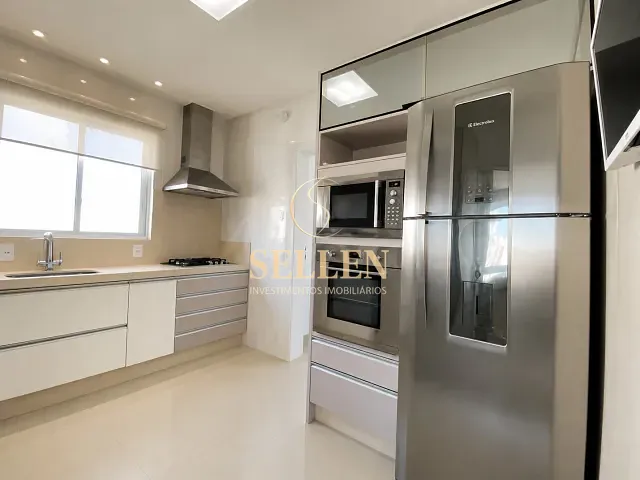 Apartamento 3 quartos e 2 banheiros, à venda ou para alugar, no bairro Centro em Balneário Camboriú