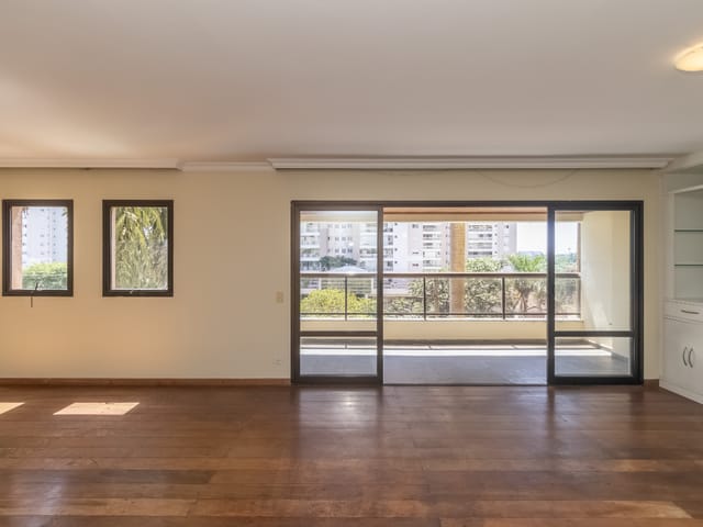 Apartamento com 193m² 4 quartos e 5 banheiros, à venda, no bairro Jardim Monte Kemel em São Paulo