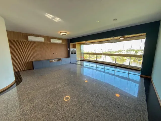 Apartamento com 207m² 3 quartos e 4 banheiros, à venda, no bairro Vila Fujita em Londrina