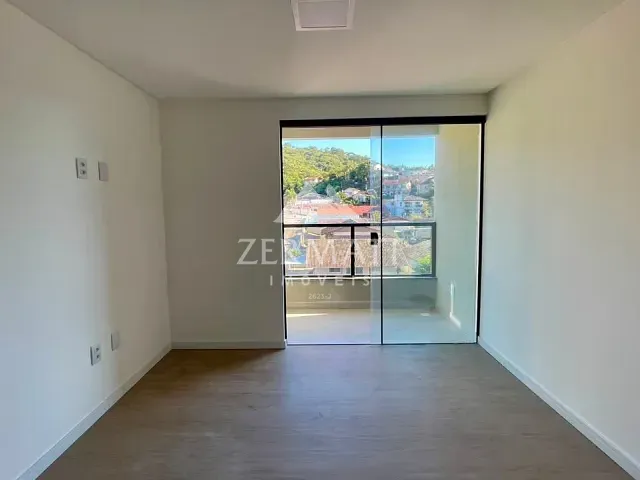 Apartamento 2 quartos e 2 banheiros, para alugar, no bairro Água Verde em Blumenau