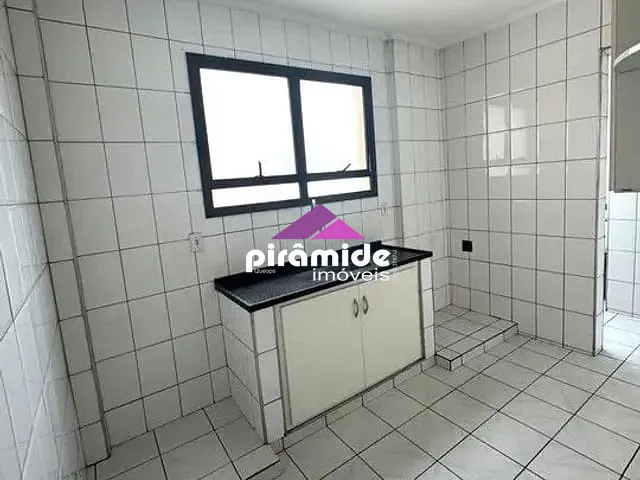 Apartamento com 145m² 4 quartos e 2 banheiros, à venda, no bairro Vila Paulista em Taubaté