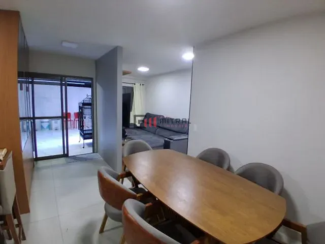 Apartamento 2 quartos e 2 banheiros, à venda, no bairro Centro em Londrina
