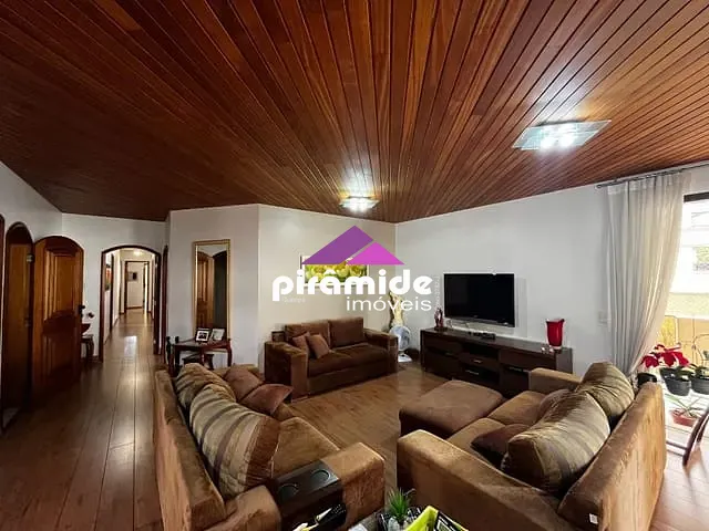 Apartamento com 240m² 4 quartos e 4 banheiros, à venda, no bairro Vila Adyana em São José dos Campos
