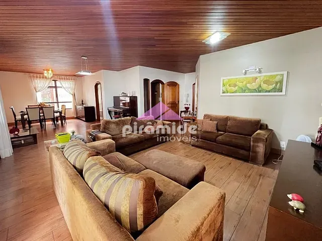 Apartamento com 240m² 4 quartos e 4 banheiros, à venda, no bairro Vila Adyana em São José dos Campos
