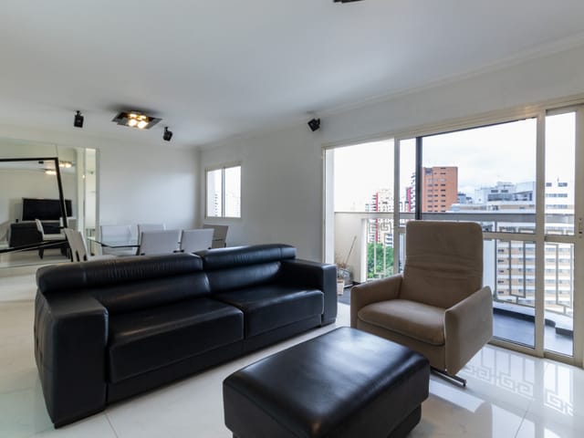 Apartamento com 150m² 3 quartos e 5 banheiros, à venda, no bairro Moema Pássaros em São Paulo