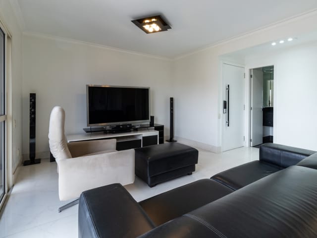Apartamento com 150m² 3 quartos e 5 banheiros, à venda, no bairro Moema Pássaros em São Paulo