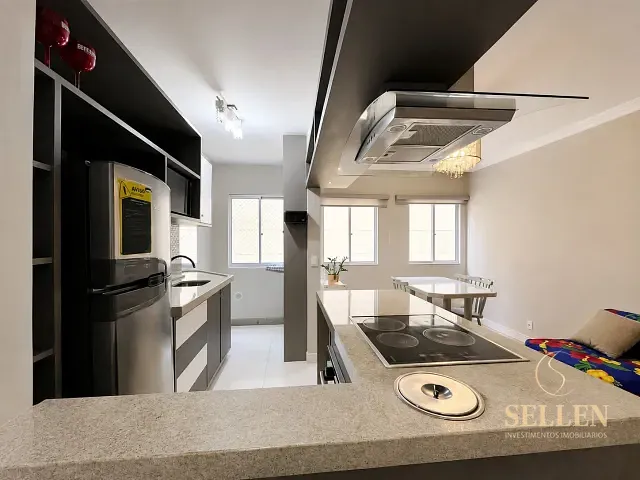 Apartamento 1 quarto e 1 banheiro, para alugar, no bairro Centro em Balneário Camboriú