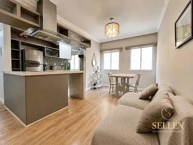 Apartamento 1 quarto e 1 banheiro, para alugar, no bairro Centro em Balneário Camboriú