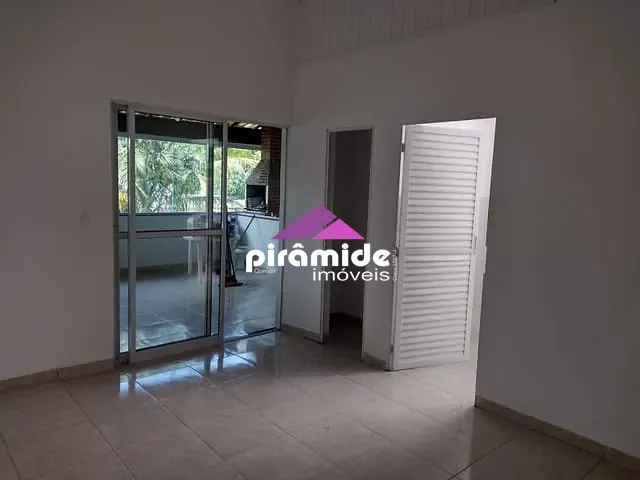 Apartamento com 106m² 2 quartos e 2 banheiros, à venda, no bairro Varadouro em São Sebastião