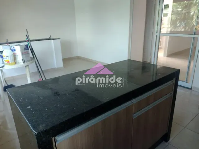 Apartamento com 106m² 2 quartos e 2 banheiros, à venda, no bairro Varadouro em São Sebastião