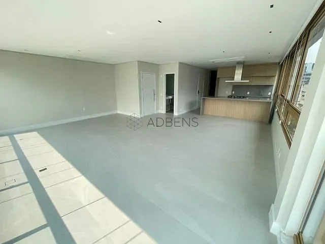 Apartamento 3 quartos e 4 banheiros, para alugar, no bairro Itaim Bibi em São Paulo