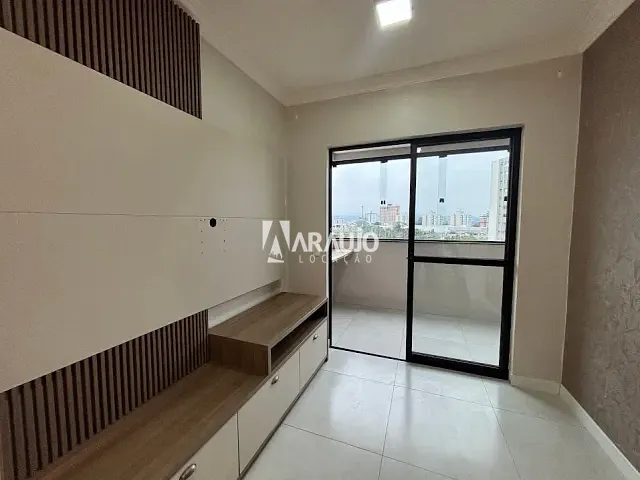 Apartamento 3 quartos e 1 banheiro, para alugar, no bairro São Vicente em Itajaí