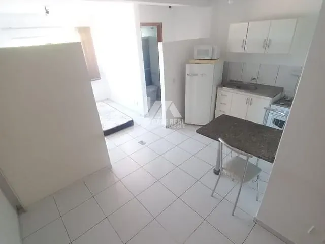 Apartamento 1 quarto e 1 banheiro, para alugar, no bairro Uvaranas em Ponta Grossa