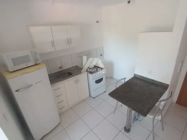 Apartamento 1 quarto e 1 banheiro, para alugar, no bairro Uvaranas em Ponta Grossa