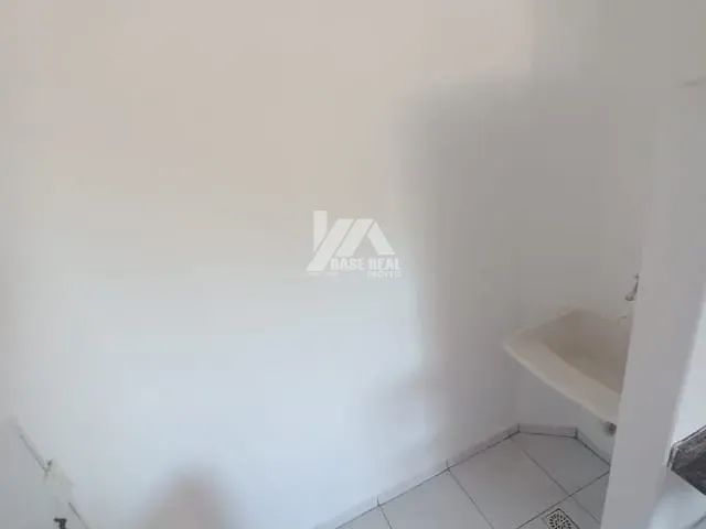 Apartamento 1 quarto e 1 banheiro, para alugar, no bairro Uvaranas em Ponta Grossa