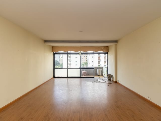 Apartamento com 190m² 3 quartos e 2 banheiros, à venda, no bairro Jardim Paulista em São Paulo