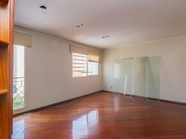 Apartamento com 80m² 2 quartos e 3 banheiros, à venda, no bairro Moema em São Paulo