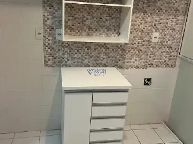 Apartamento 3 quartos e 2 banheiros, para alugar, no bairro Parque Industrial em São José dos Campos