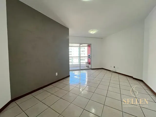 Apartamento 3 quartos e 2 banheiros, à venda, no bairro Centro em Balneário Camboriú
