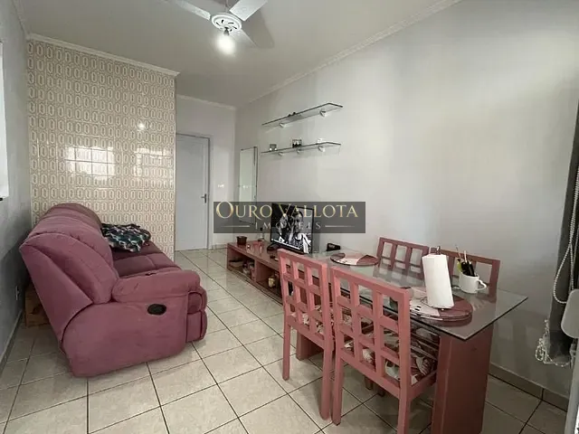Apartamento 1 quarto e 1 banheiro, à venda, no bairro Canto do Forte em Praia Grande