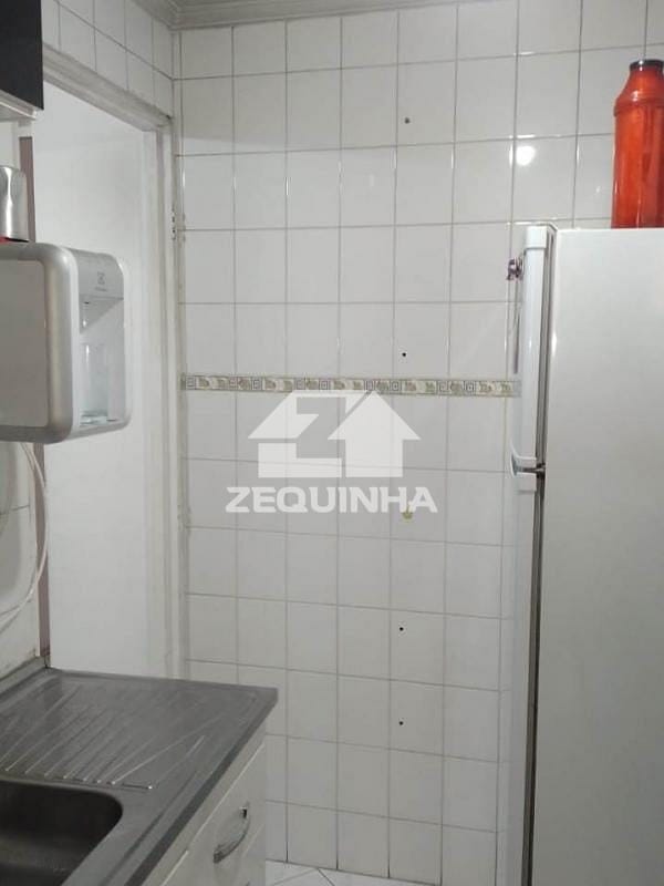Apartamento à venda com 2 quartos, 48m² - Foto 9
