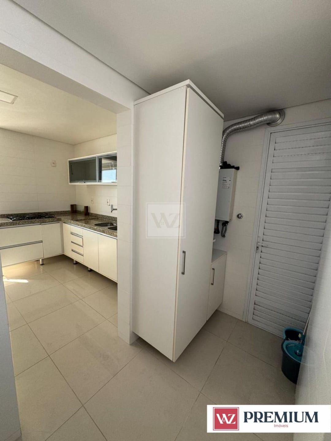 Apartamento, 3 quartos, 212 m² - Foto 2