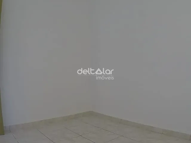 Apartamento com 49m² 2 quartos e 1 banheiro, à venda, no bairro Heliópolis em Belo Horizonte