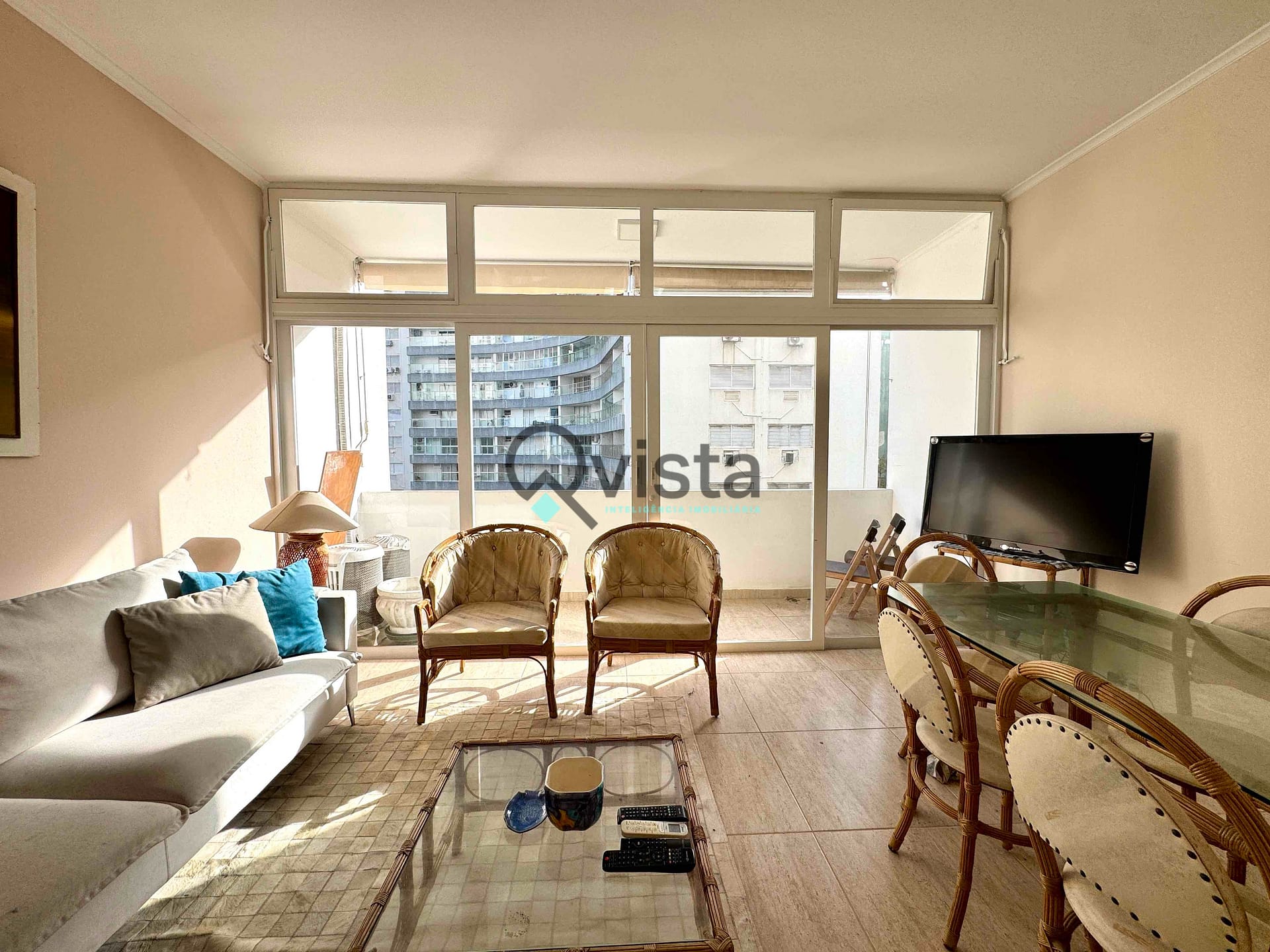 Apartamento à venda com 2 quartos, 150m² - Foto 1