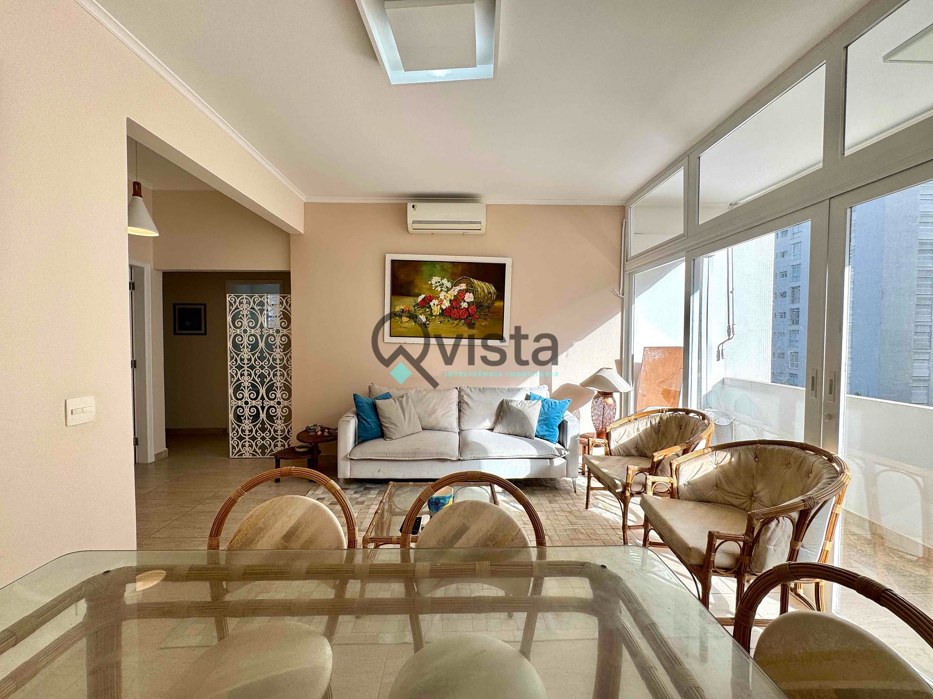 Apartamento à venda com 2 quartos, 150m² - Foto 2