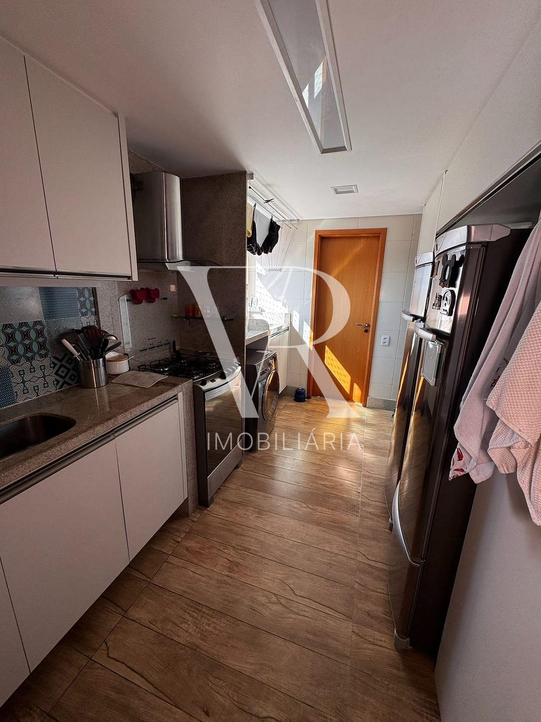 Apartamento à venda com 3 quartos, 127m² - Foto 9