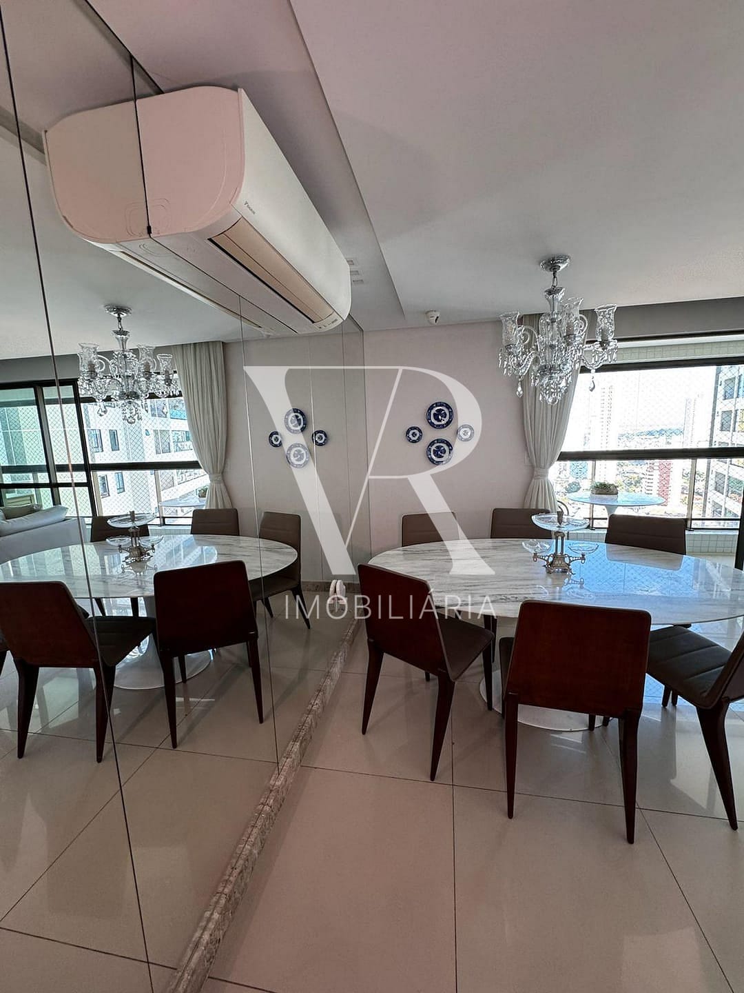 Apartamento à venda com 3 quartos, 127m² - Foto 2