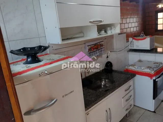 Apartamento com 90m² 1 quarto e 1 banheiro, à venda, no bairro Martin de Sá em Caraguatatuba