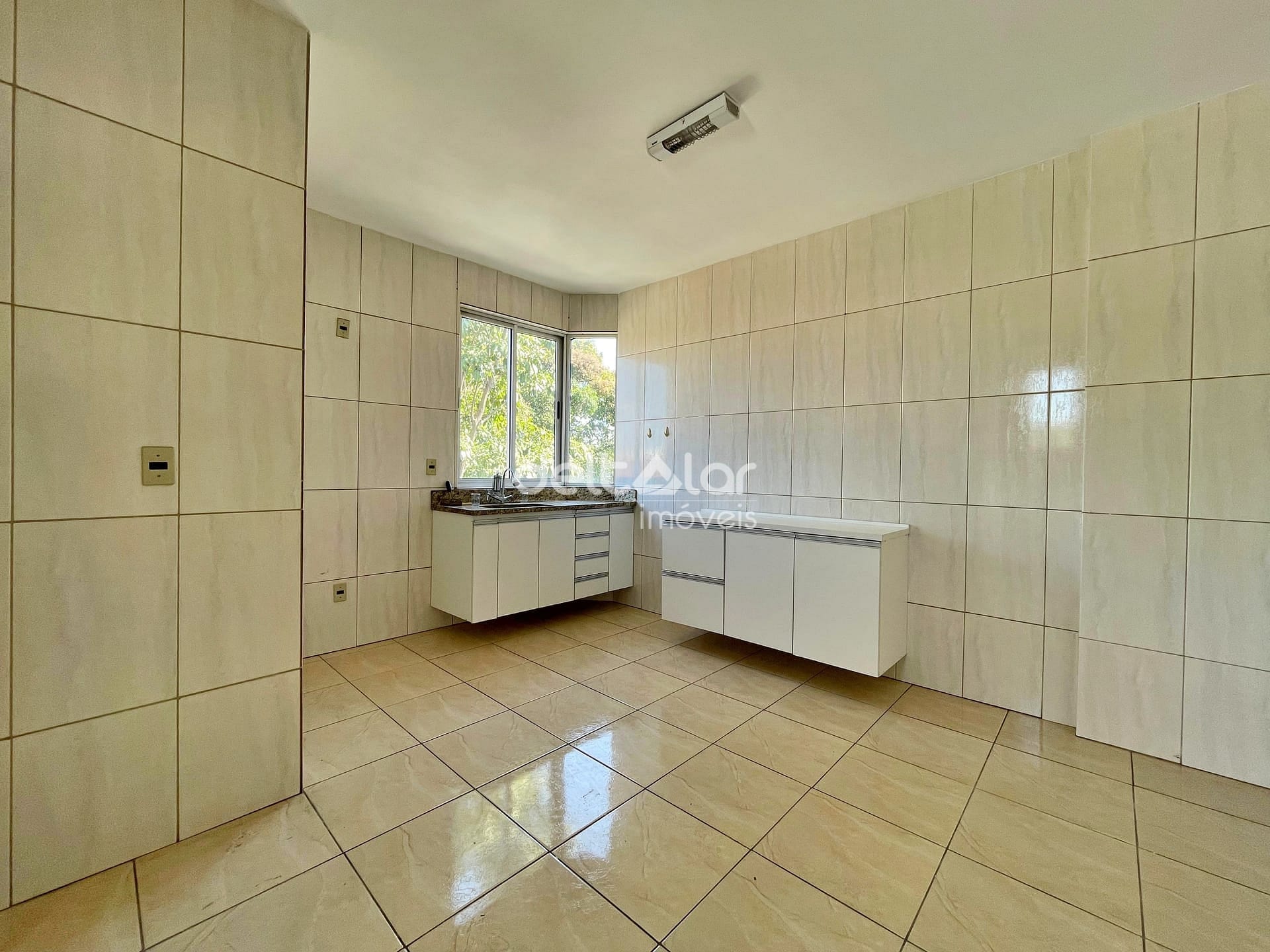 Apartamento para alugar com 2 quartos, 126m² - Foto 22