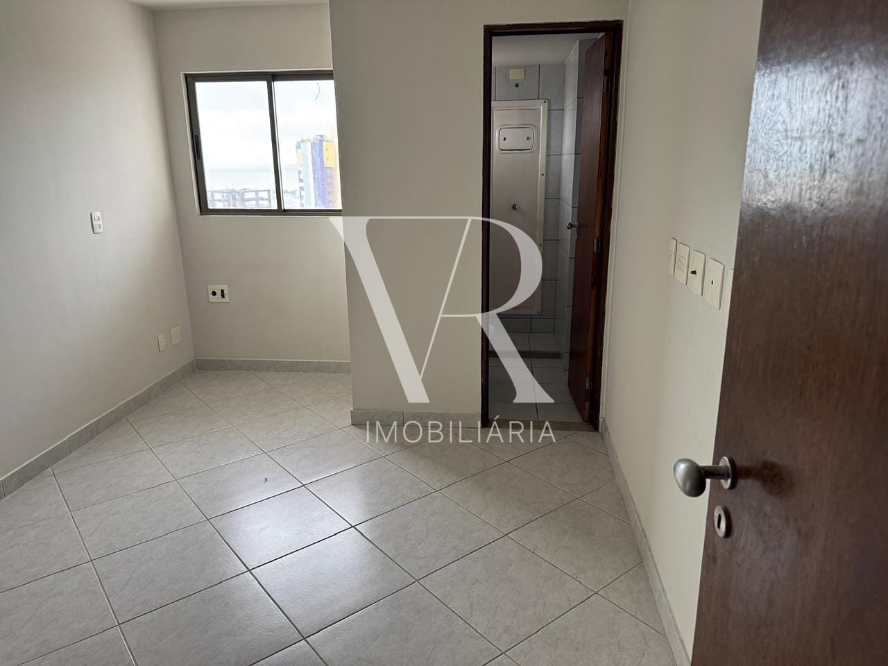 Apartamento à venda com 4 quartos, 164m² - Foto 8
