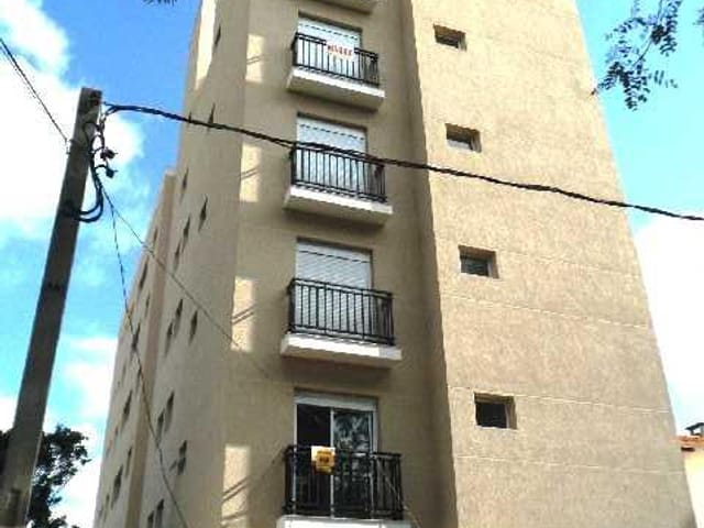 Apartamento 2 quartos e 2 banheiros, para alugar, no bairro Bacacheri em Curitiba