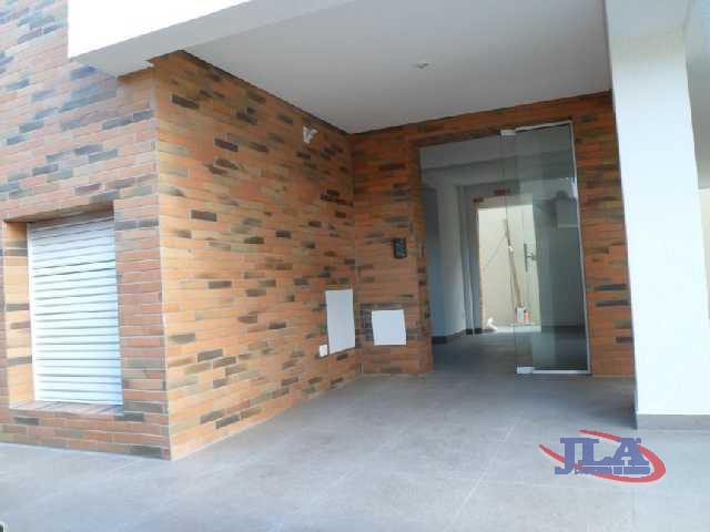 Apartamento 2 quartos e 2 banheiros, para alugar, no bairro Bacacheri em Curitiba