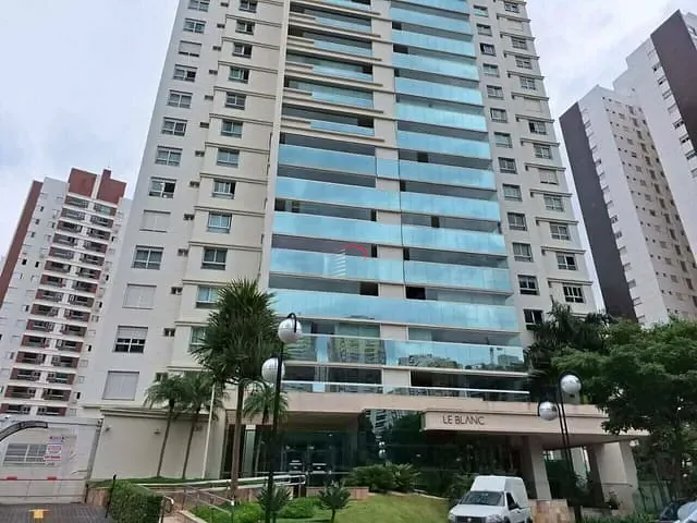 Apartamento com 384m² 4 quartos e 6 banheiros, à venda, no bairro Gleba Fazenda Palhano em Londrina