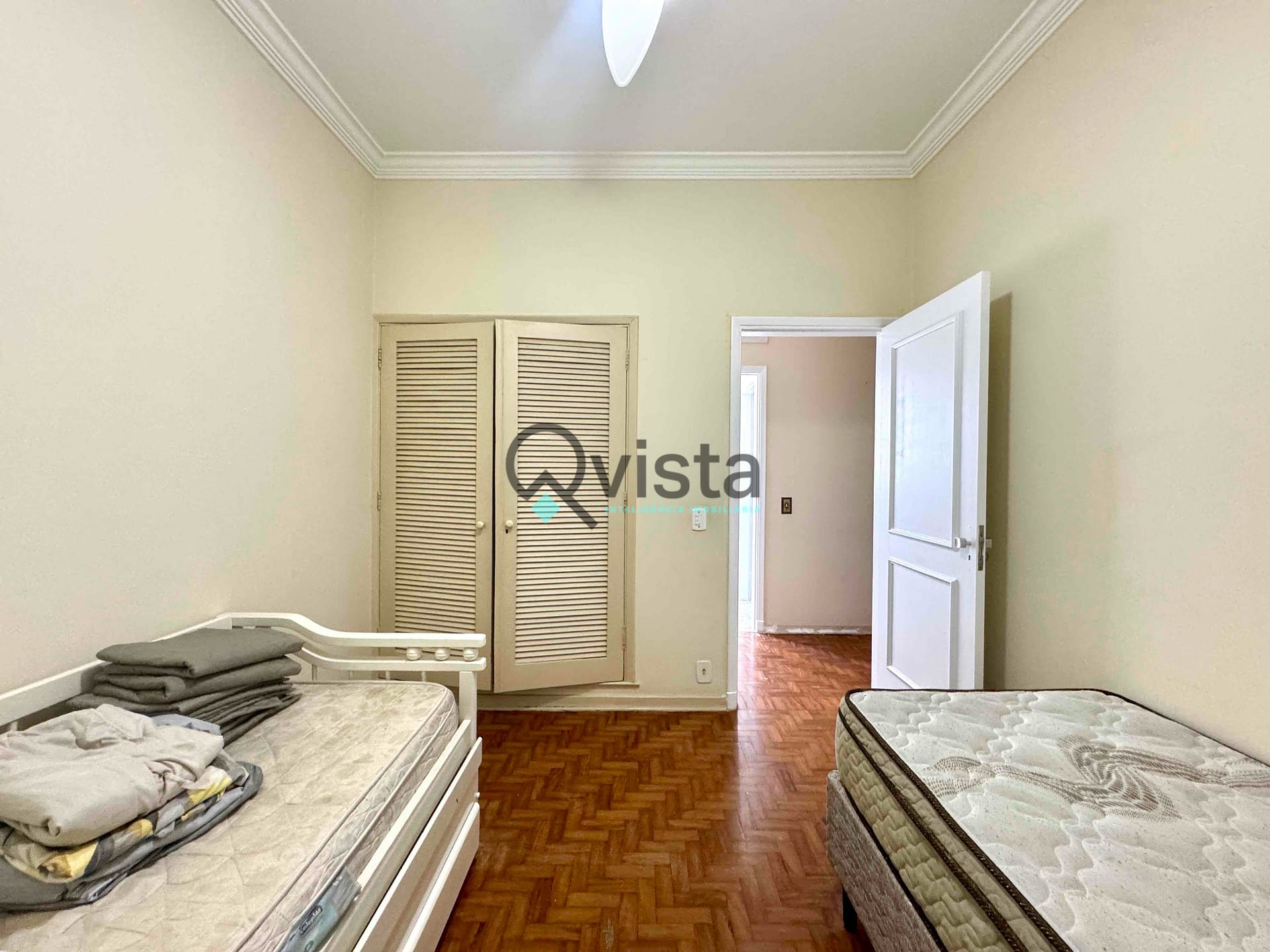 Apartamento à venda com 3 quartos, 160m² - Foto 8