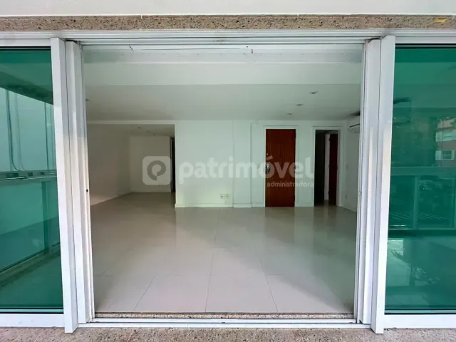 Apartamento com 198m² 4 quartos e 6 banheiros, para alugar, no bairro Leblon em Rio de Janeiro