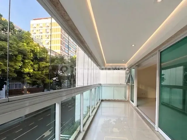 Apartamento com 198m² 4 quartos e 6 banheiros, para alugar, no bairro Leblon em Rio de Janeiro