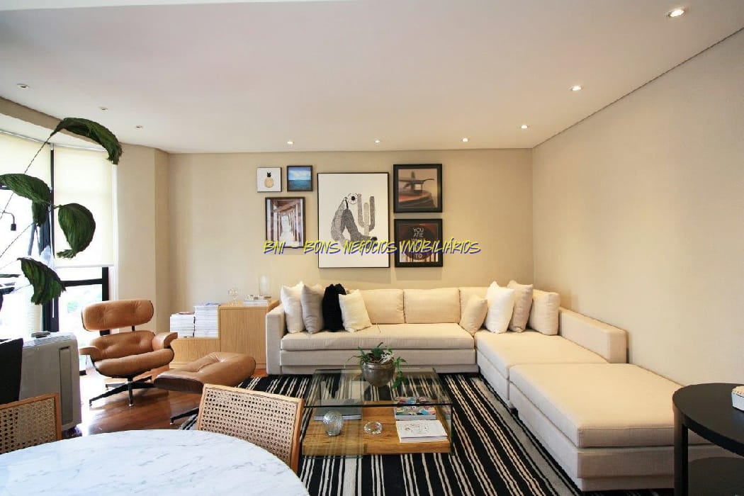 Apartamento à venda com 3 quartos, 134m² - Foto 2